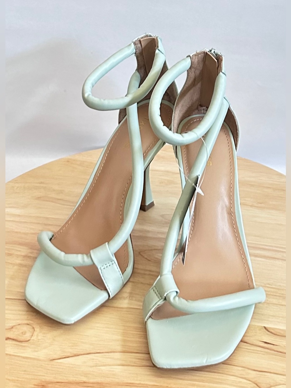 Express Mint Green Strappy Ankle-Heel Sandals size 7